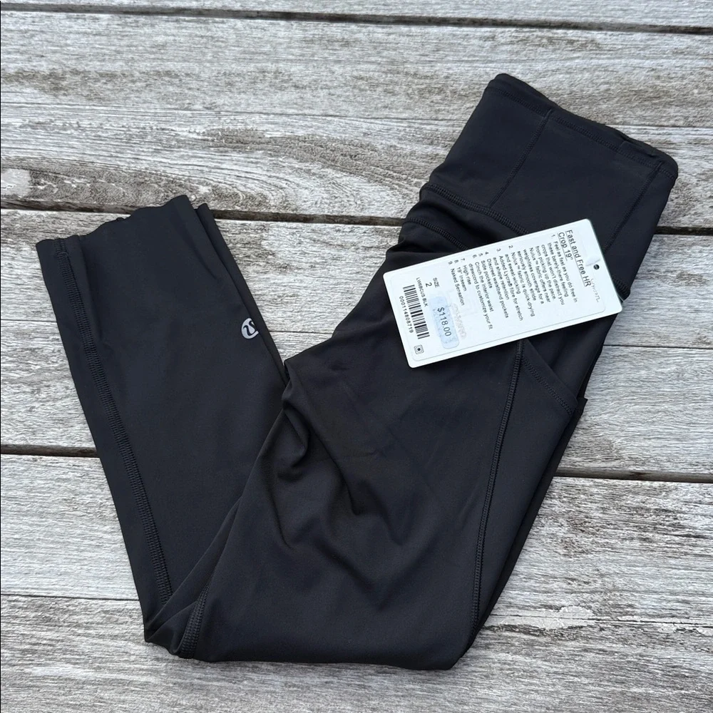 Lululemon Fast and Free Crop 19